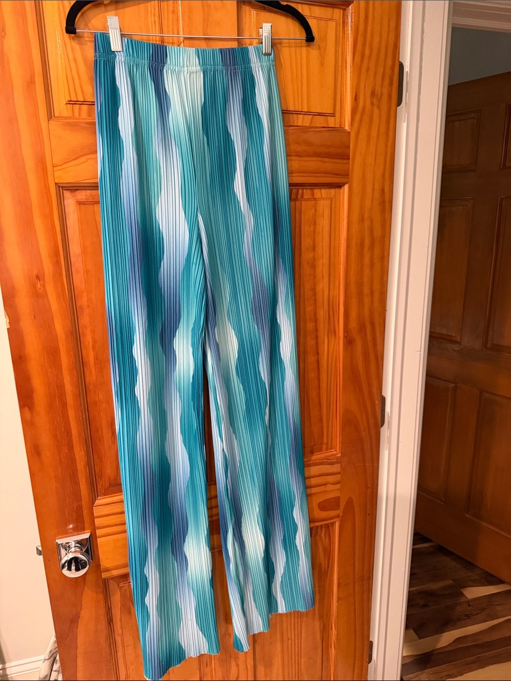 long tall sally Teal & Aqua Wave Pleated Wide-Leg Pants